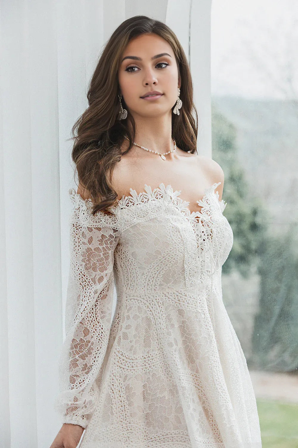 A-Line Off the Shoulder Long Sleeves Zipper Up Short-Mini Wedding Dress