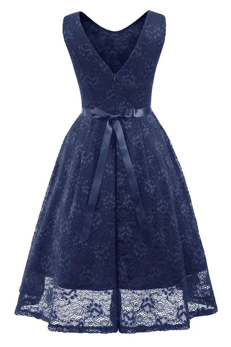 Champagne Lace Homecoming Dress With Satin Bow Belt For Homecoming Shoppers Elegant A Line Round Neck Short