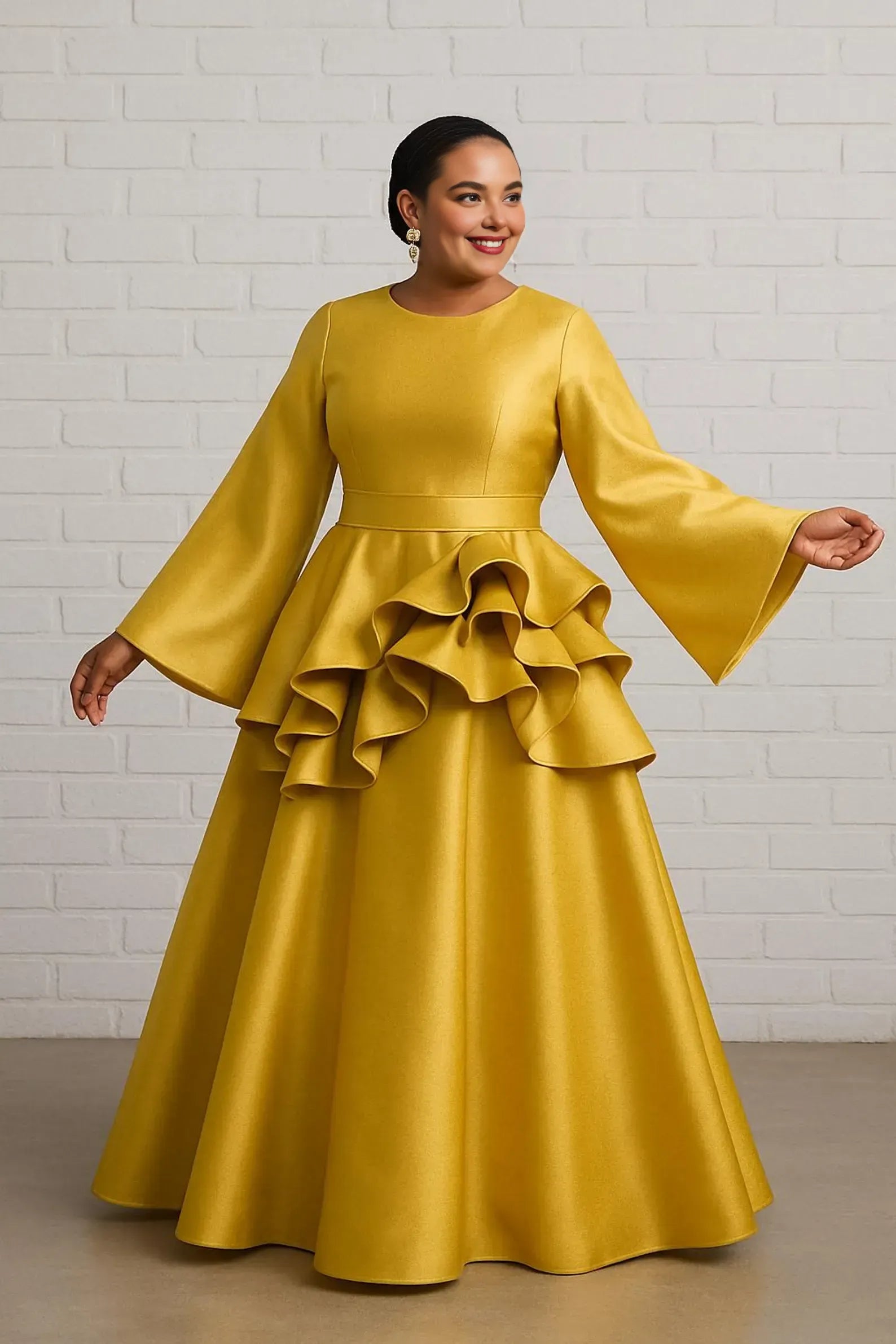 A-Line Scoop Neck Long Sleeve Pleated Floor-Length Plus Size Prom Dress