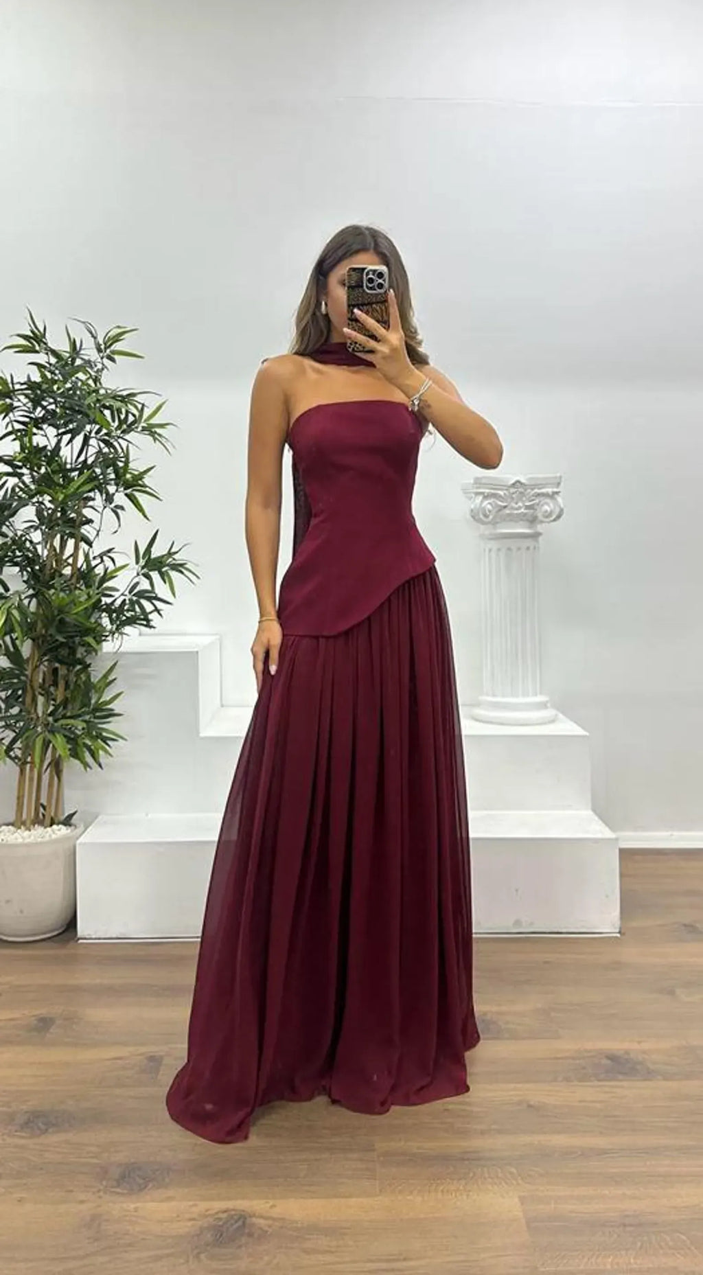 Prom Dress Elegant Burgundy A-Line Strapless Chiffon Floor-Length With Draped Scarf Detail For Sophisticated Prom Nights