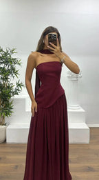 Prom Dress Elegant Burgundy A-Line Strapless Chiffon Floor-Length With Draped Scarf Detail For Sophisticated Prom Nights