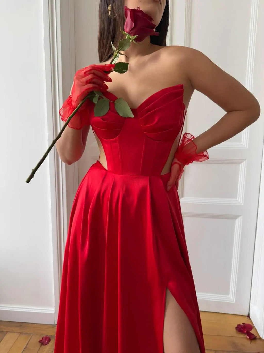 Prom Dress With Corset Waist Mesh Panels For Teens Elegant A Line Strapless White Long Gown