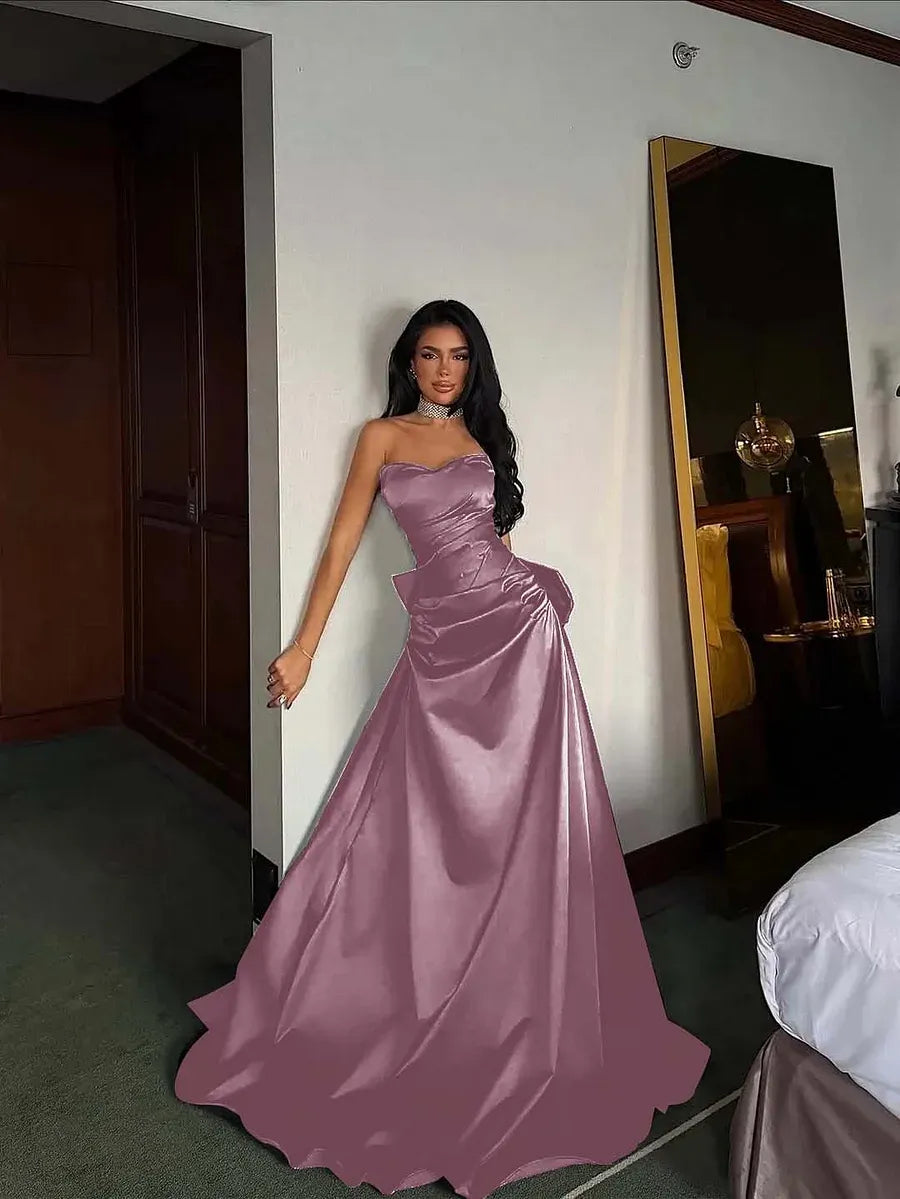 Prom Dress Satin Black Strapless Sweetheart Bodice With Pleated Bow Detail Perfect For Prom Night