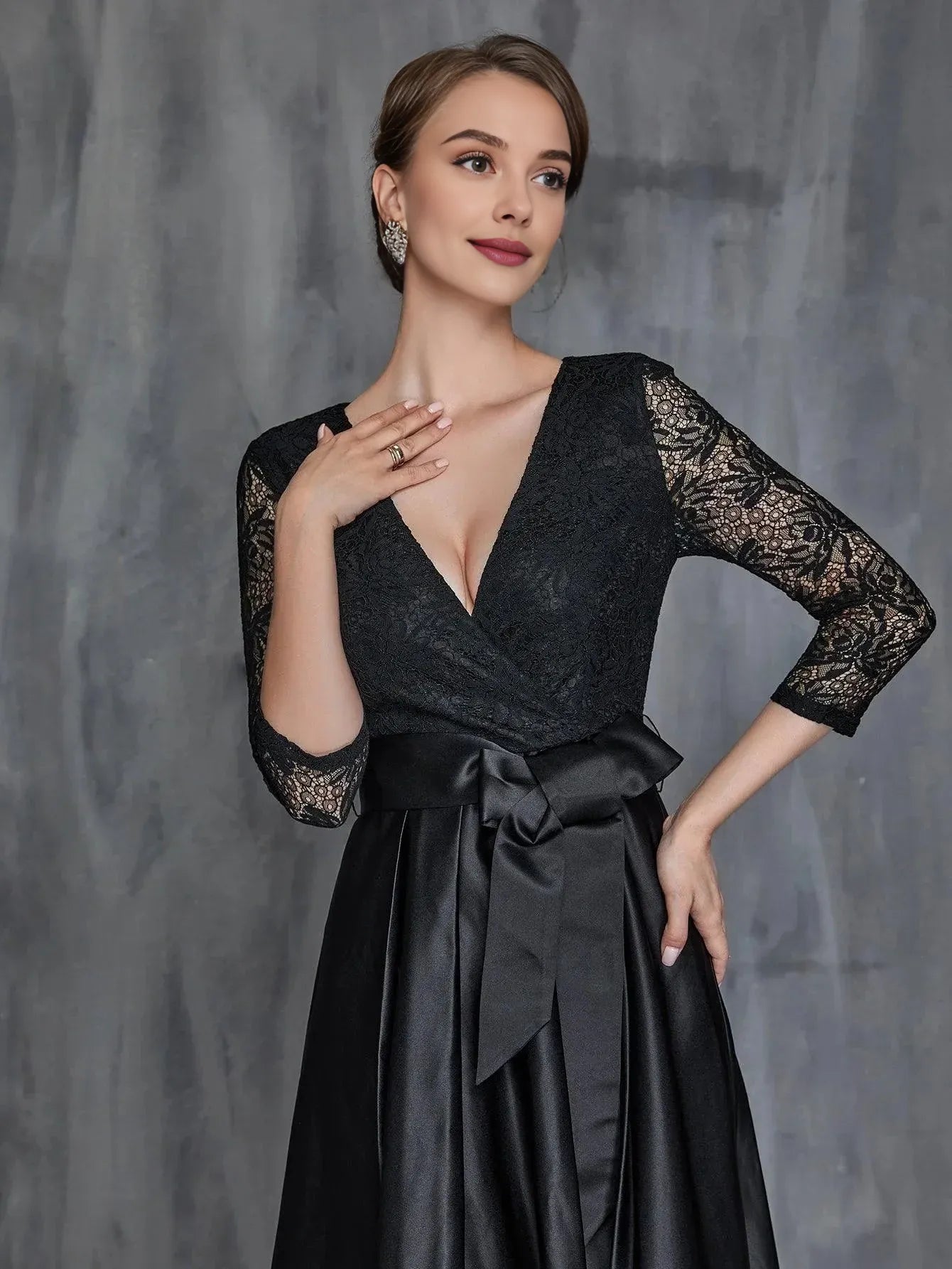 A-Line V Neck Long Sleeve Zipper Up Floor-Length Prom Dress