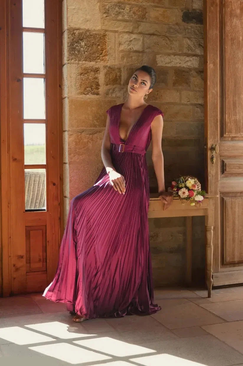 A Line Plunge Neck Cap Sleeve Zipper Up Floor-Length Prom Dress