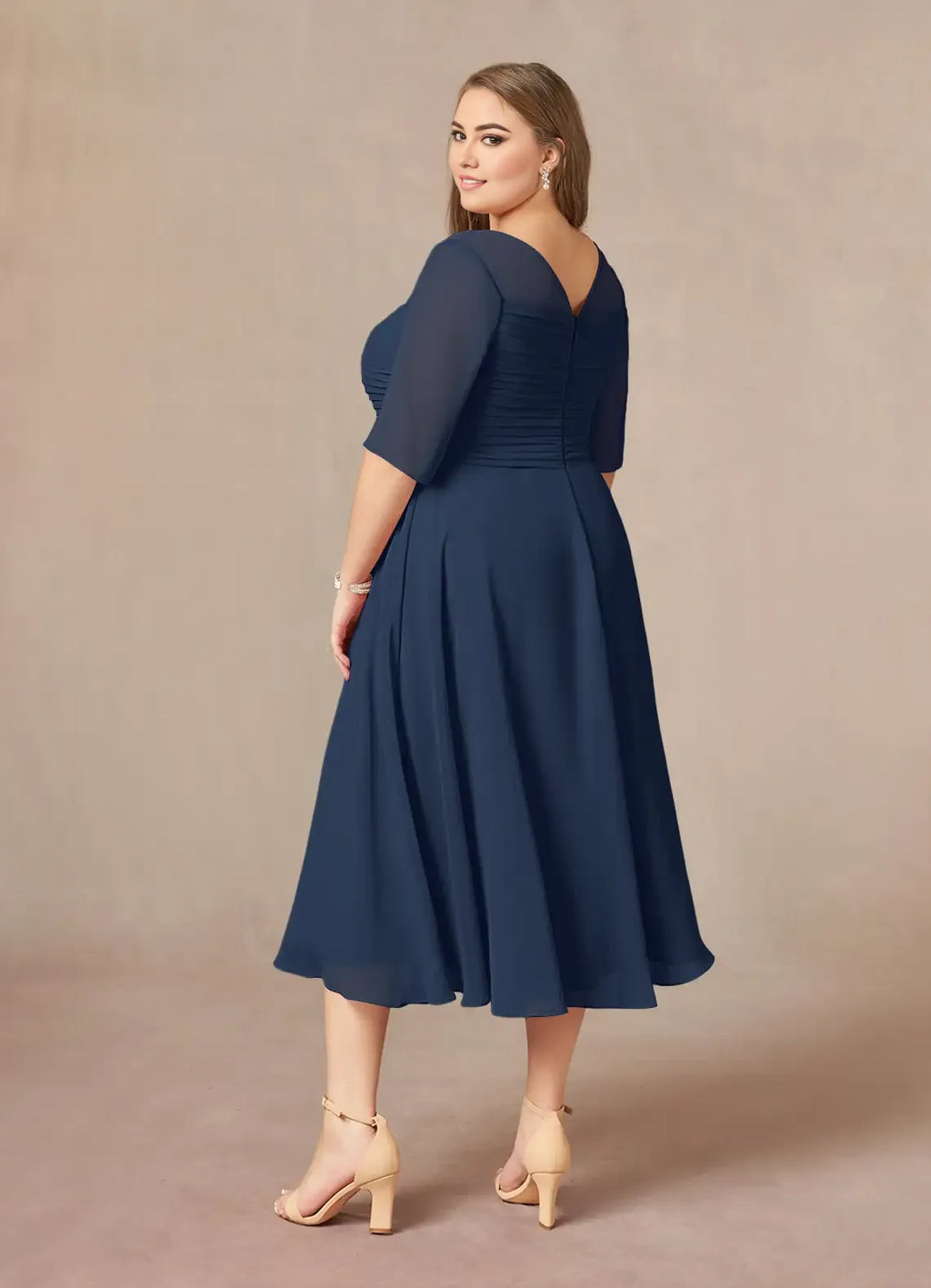 Navy Dress Elegant Dark A-Line Boatneck Pleated Plus Size Mother of the Bride Dress Short Sleeve V Back Tea-Length Mother of the Bride Dress