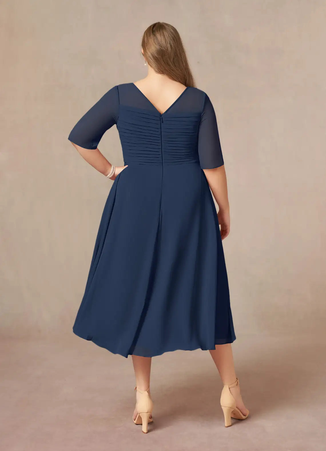 Navy Dress Elegant Dark A-Line Boatneck Pleated Plus Size Mother of the Bride Dress Short Sleeve V Back Tea-Length Mother of the Bride Dress