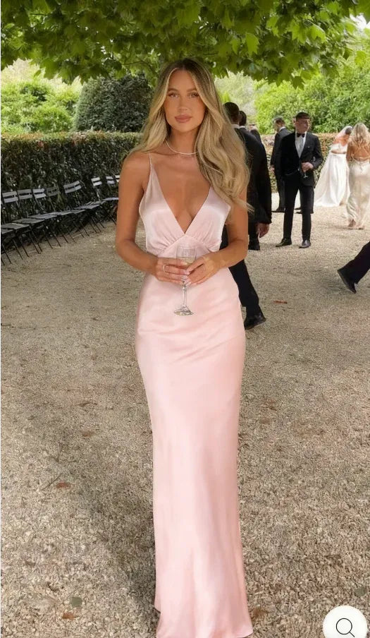 Elegant Light Blue Satin Maxi Dress Spaghetti-Strap Deep V-Neck Form-Fitting Gown for Formal Events