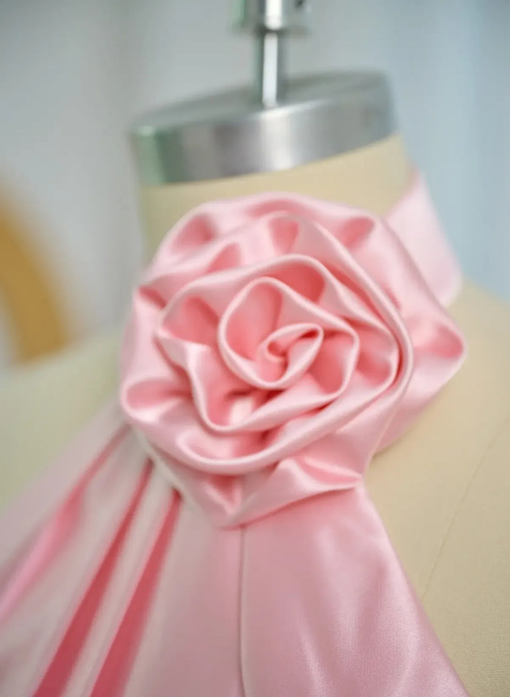 Mermaid Prom Dress Halter Neck Satin Pink With 3D Rose Ruched Bodice Cutout Glam Beaded Trim For Prom Night