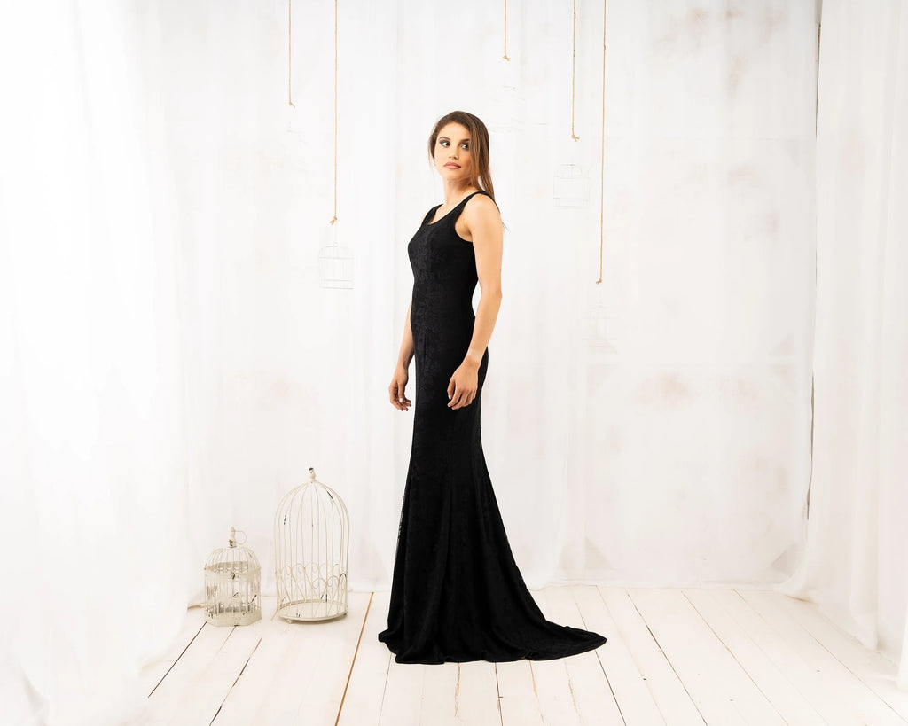 Elegant Mermaid Prom Dress With Floral Lace Open Back Scoop Neck Short Train For Prom Night