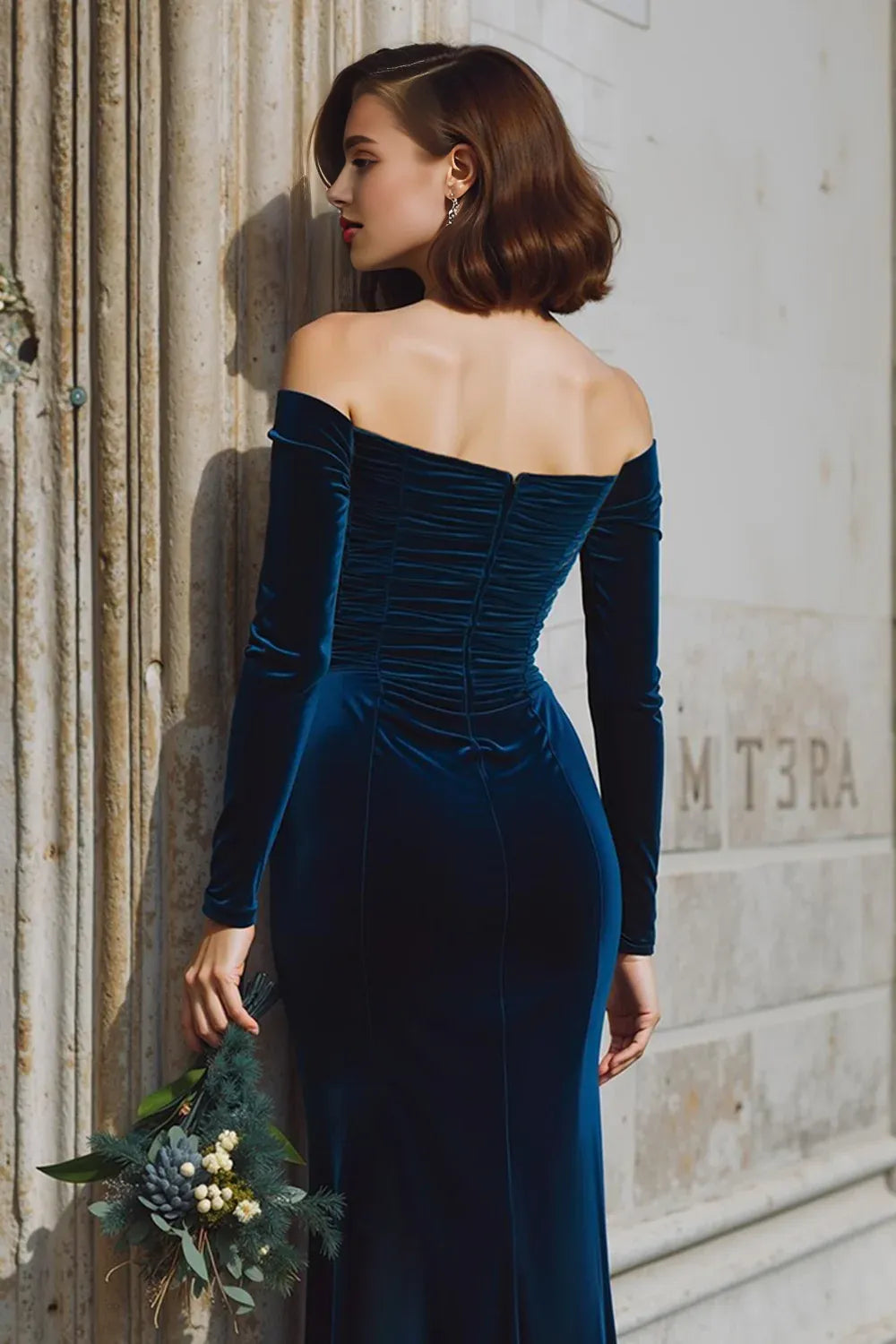 Mermaid/Trumpet Off the Shoulder Long Sleeve Floor-Length Evening Dress