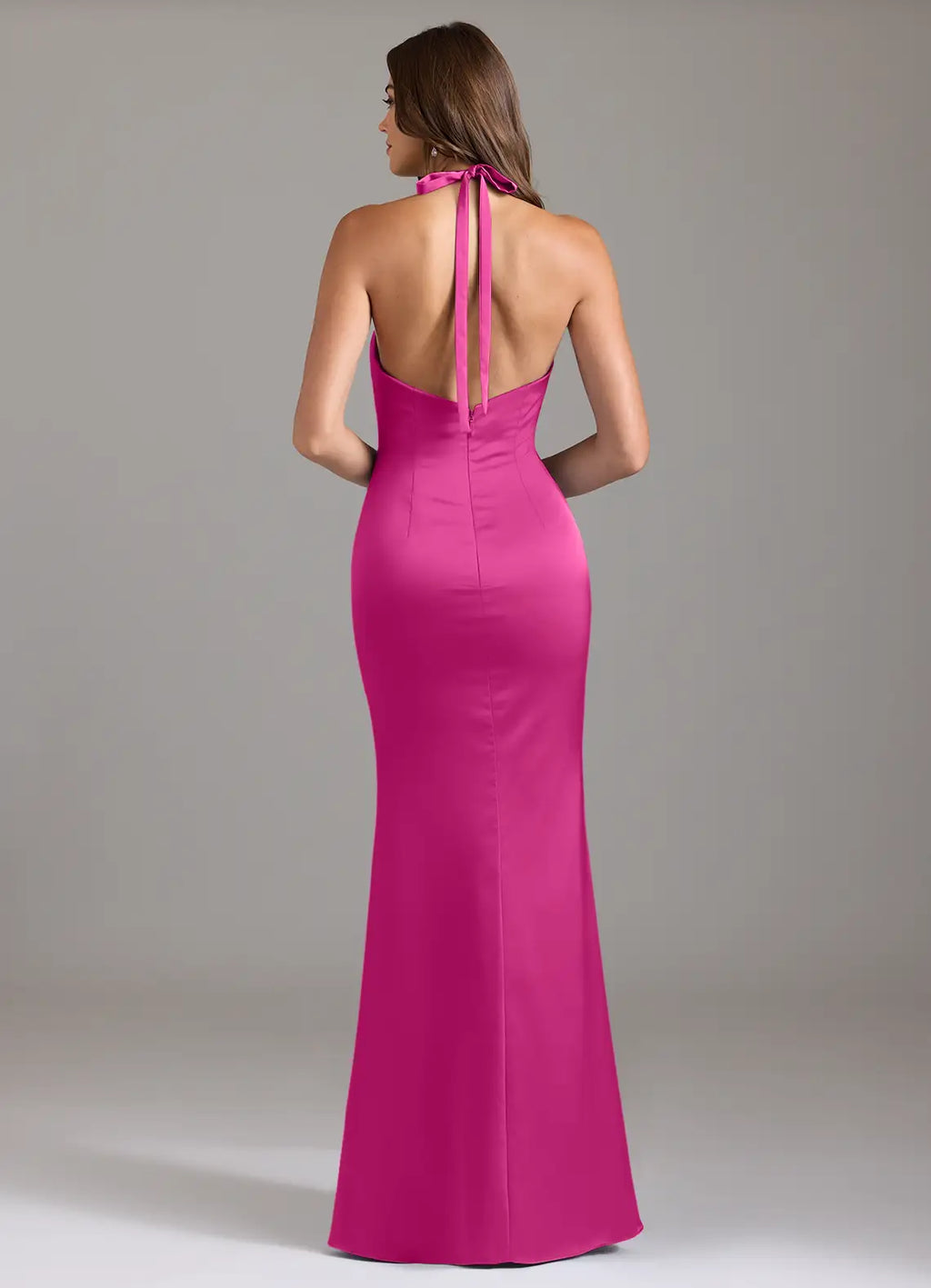 Elegant Satin Bridesmaid Dresses with Halter Neck and Twisted Front Detailing
