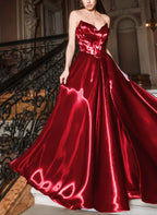Sweetheart Sleeveless A-Line Pleated Court Train Prom Dress