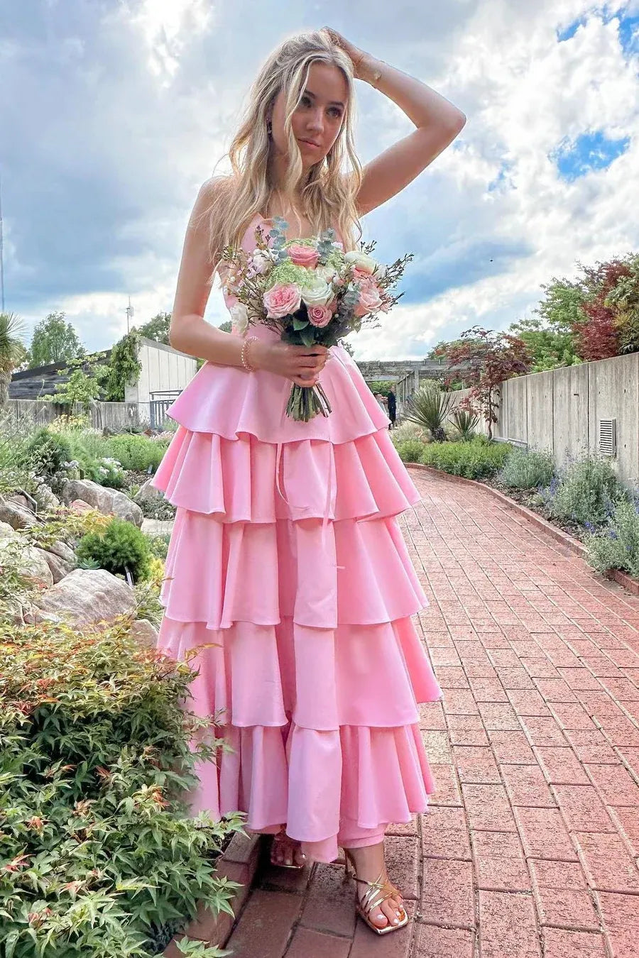 Tiered Spaghetti Strap Sleeveless Maxi Prom Dress