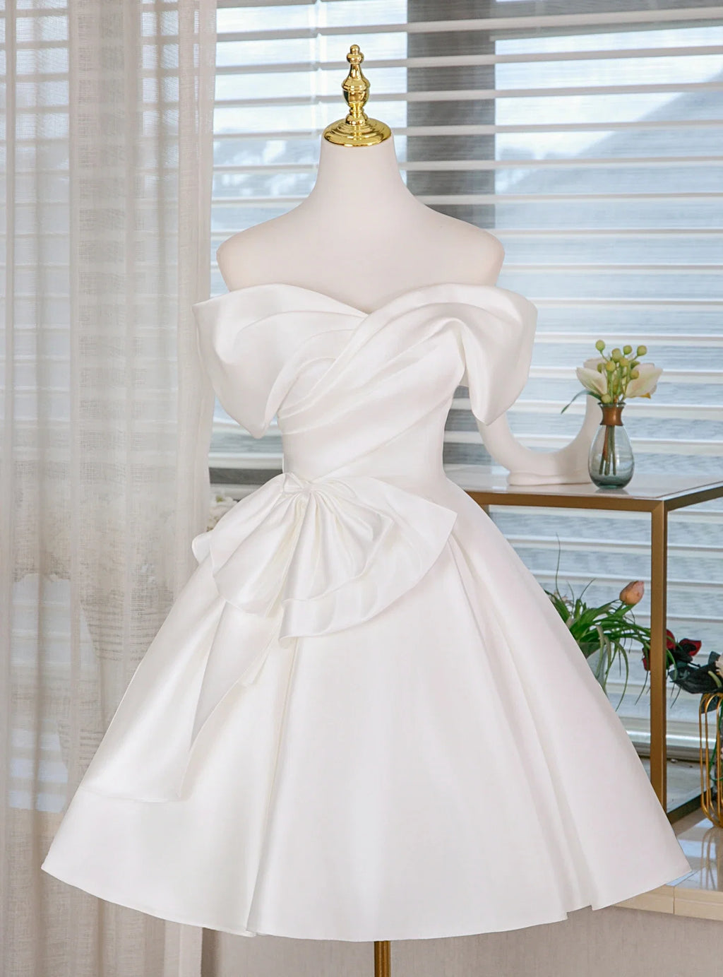 White A-Line Off-Shoulder Draped Bow Short Homecoming Dress