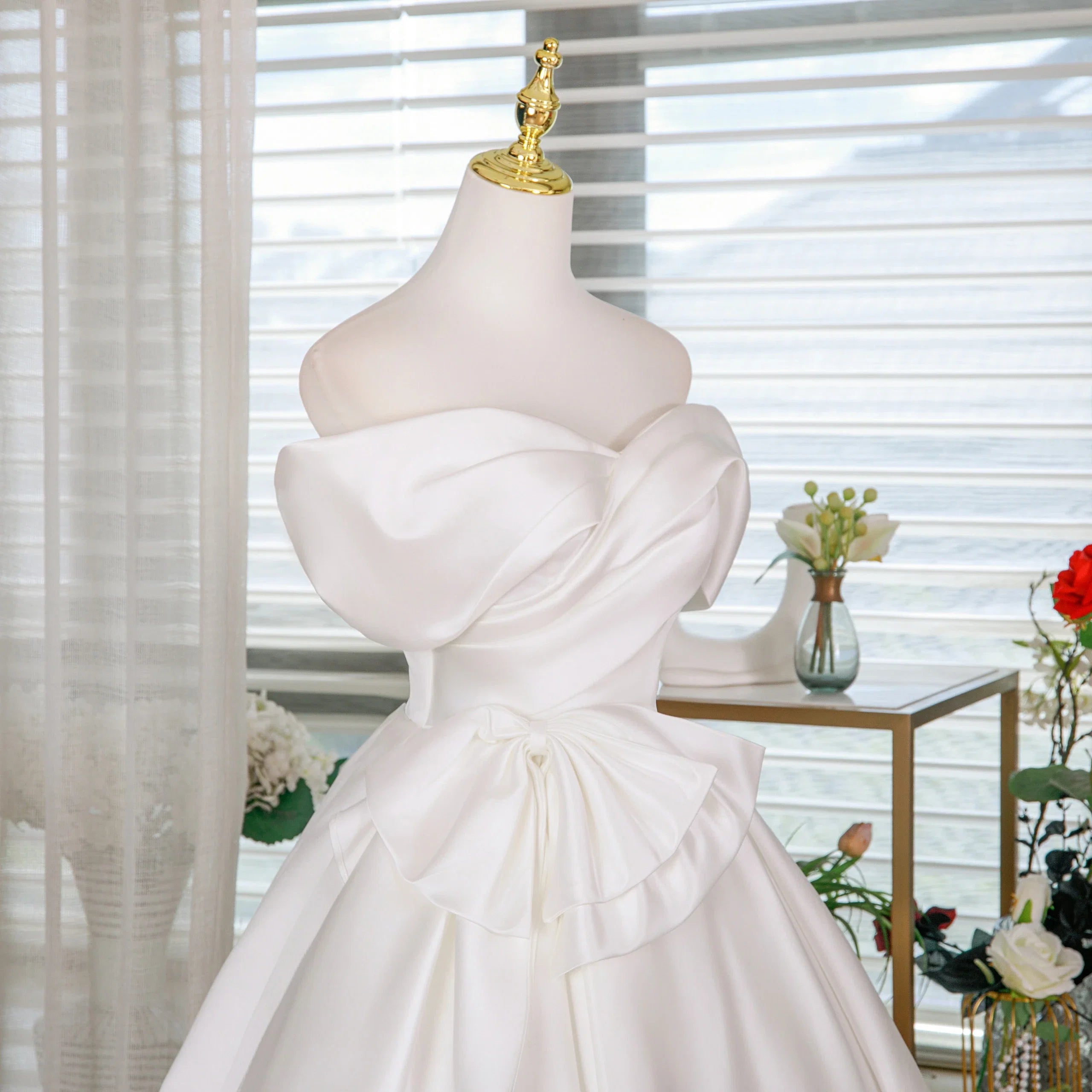 White A-Line Off-Shoulder Draped Bow Short Homecoming Dress