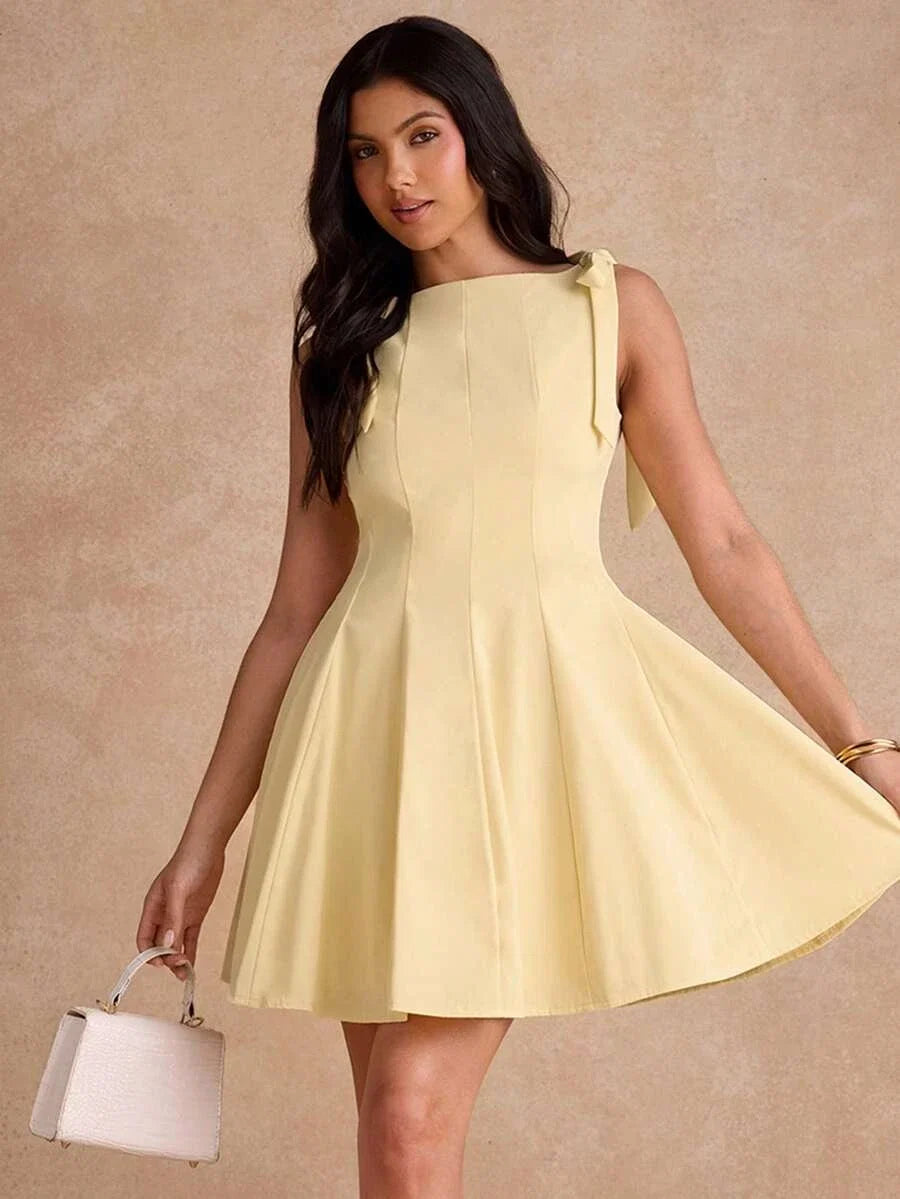 Yellow A-Line Square Neck Tie-Shoulder Pleated Pastel Mini Homecoming Dresses