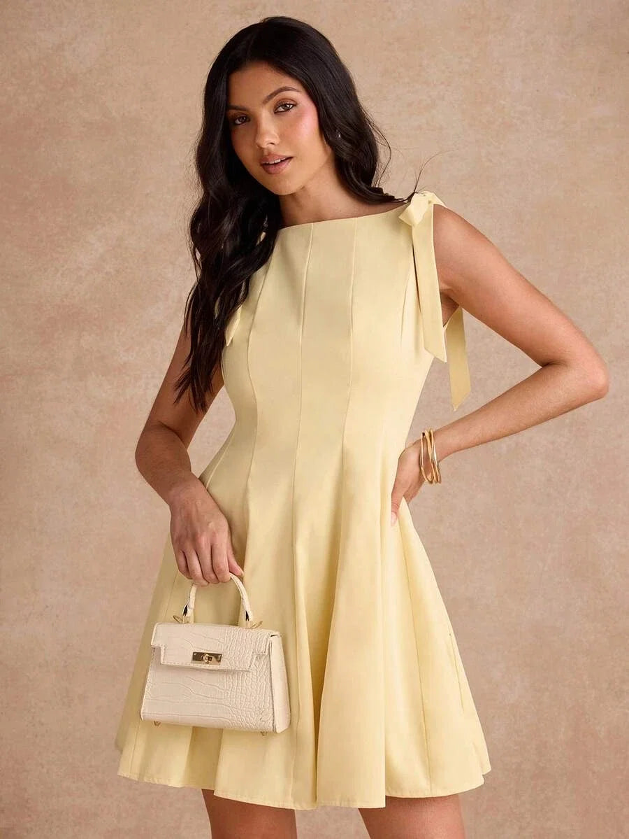 Yellow A-Line Square Neck Tie-Shoulder Pleated Pastel Mini Homecoming Dresses