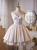 Ivory A-Line Sweetheart Corset Bodice Applique Short Homecoming Dresses