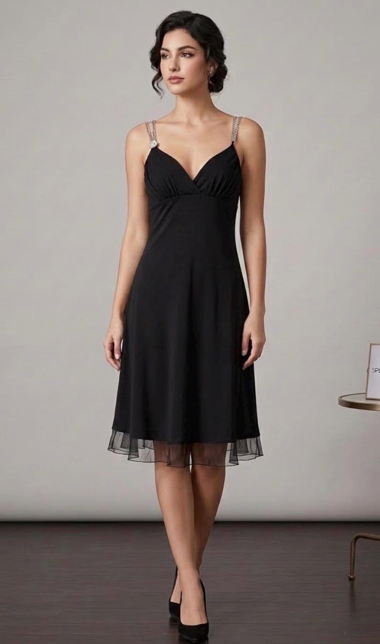 Black A-Line V-Neck Rhinestone Chain Straps Ruched Knee-Length Homecoming Dress