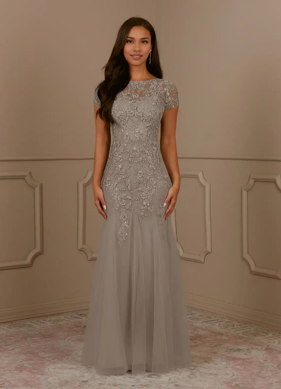 Elegant Mermaid Round-Neck Short Sleeves Lace Sequins Tulle Grey Maxi Mother Dress