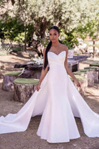 Enchanting Ball Gown Sweetheart Neckline Sleeveless Button Back Floor Length Wedding Dress