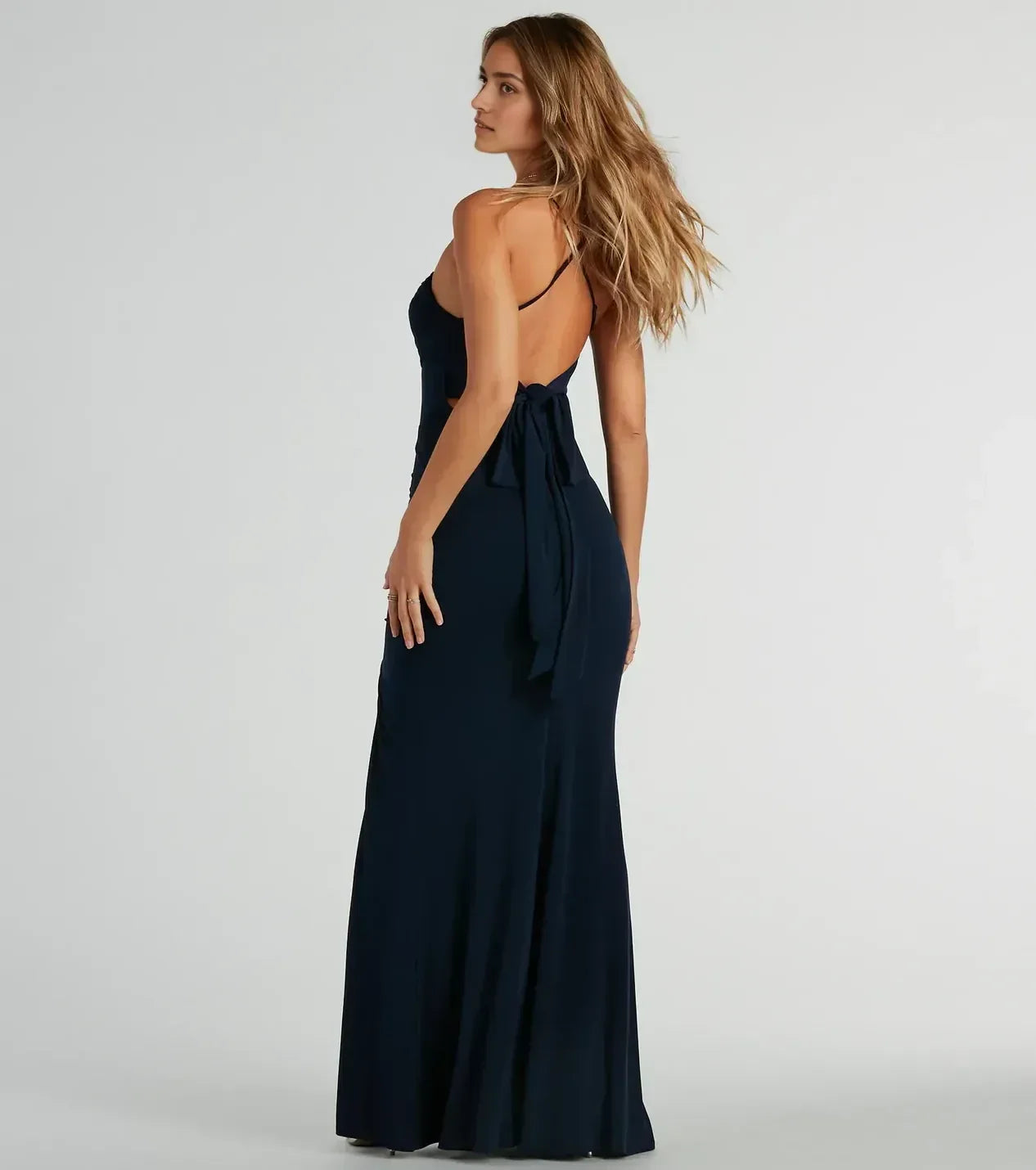 Enchanting Trumpet Cowl Neck Spaghetti Strap Bow Back Floor Length Prom Dress