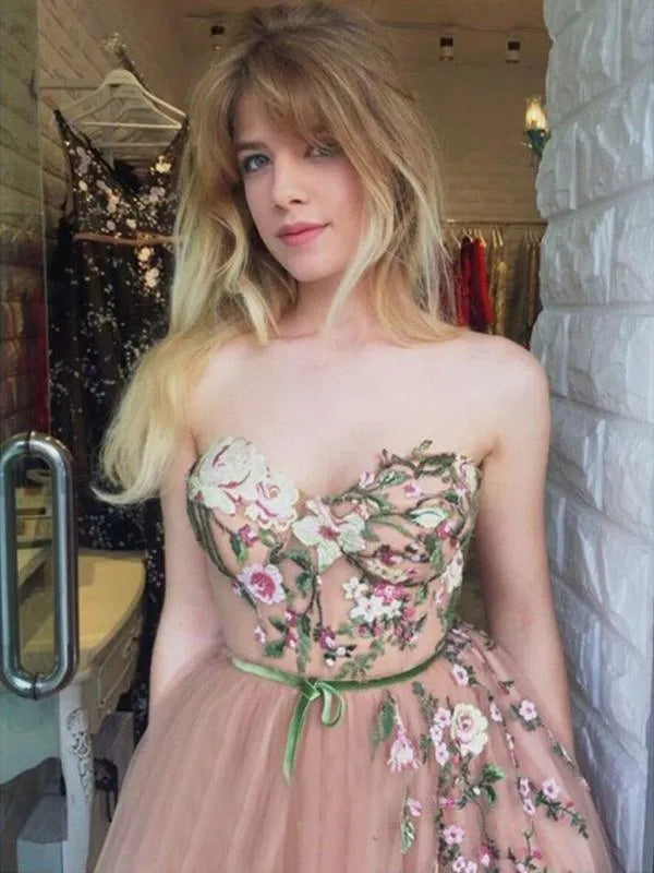 Ethereal A-Line Strapless 3D Floral Maxi Prom Dress