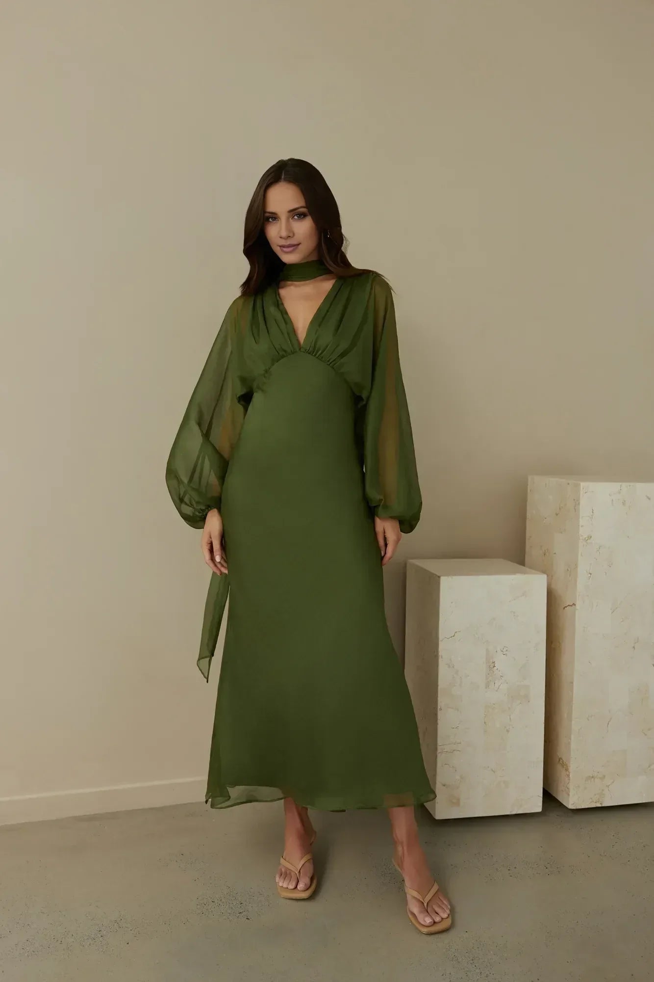 Ethereal Mermaid Plunge Neck Balloon Sleeve Ruched Back Floor Length Prom Dress