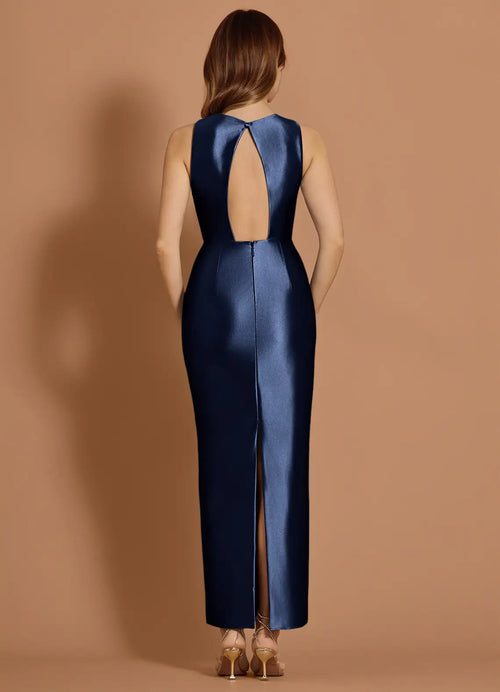 Robe de bal longue éthérée à une épaule, manche drapée, dos découpé en goutte d'eau à vendre