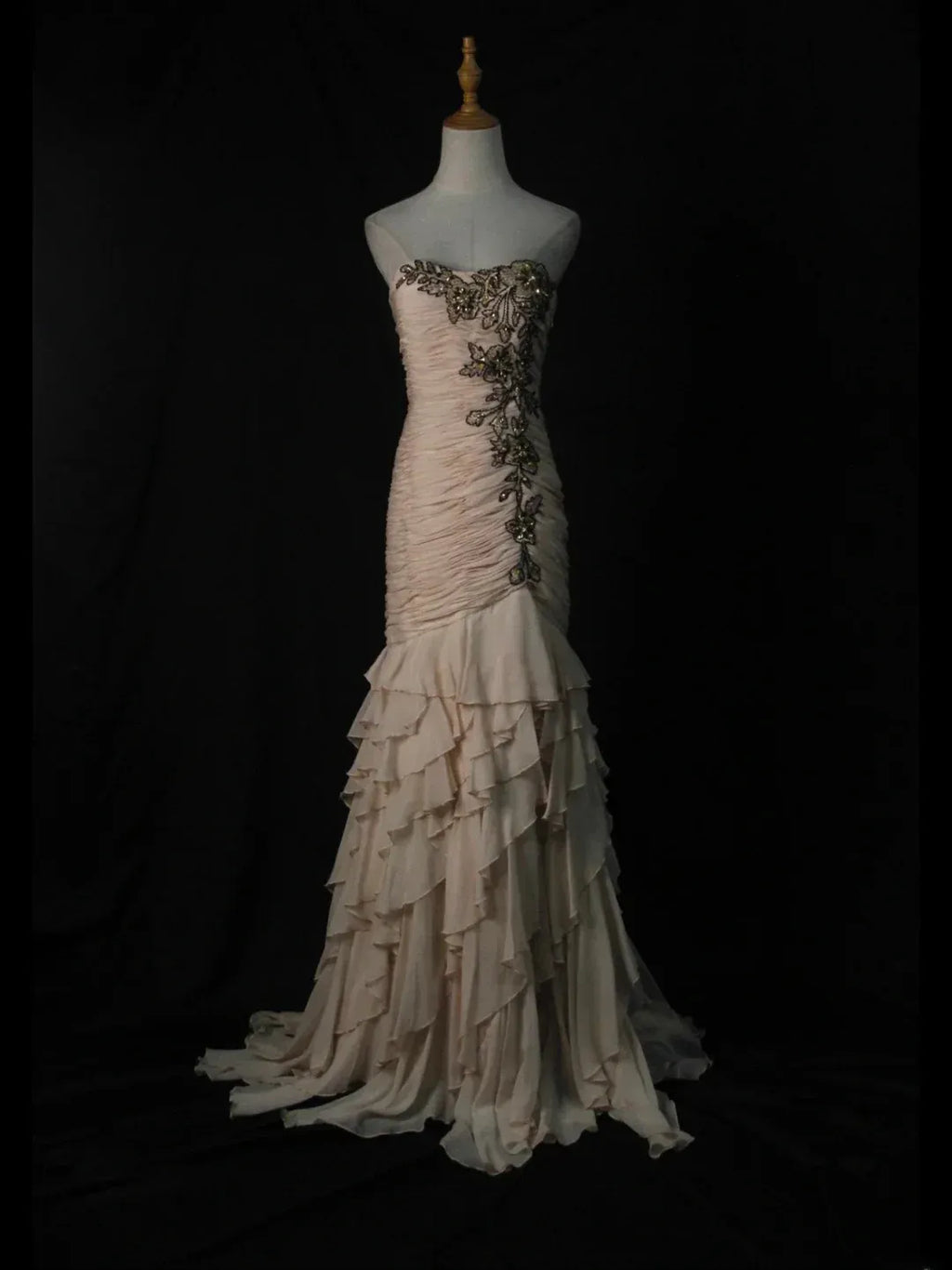 Exquisite Mermaid Strapless Sweetheart Lace-Up Back Tiered Ruffle Evening Gown