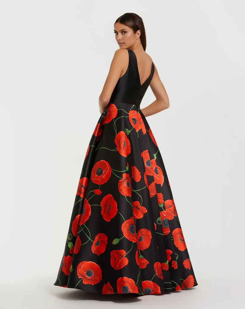 Fashion A-Line Plunge Neck Sleeveless Backless Floor-Length Prom Dress