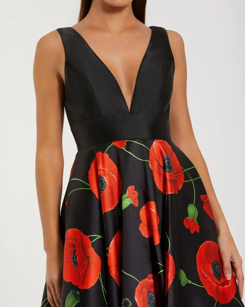 Fashion A-Line Plunge Neck Sleeveless Backless Floor-Length Prom Dress