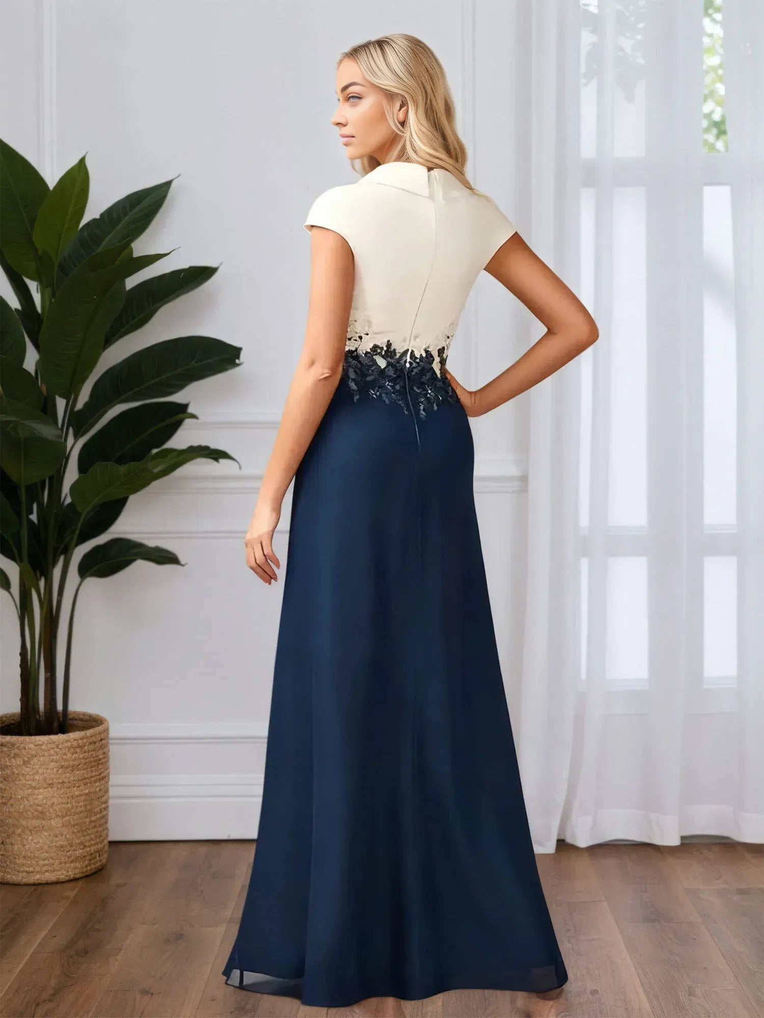 Fashion A-line V Neck Sleeveless Appliques Floor-Length Mother of the Bride Dress