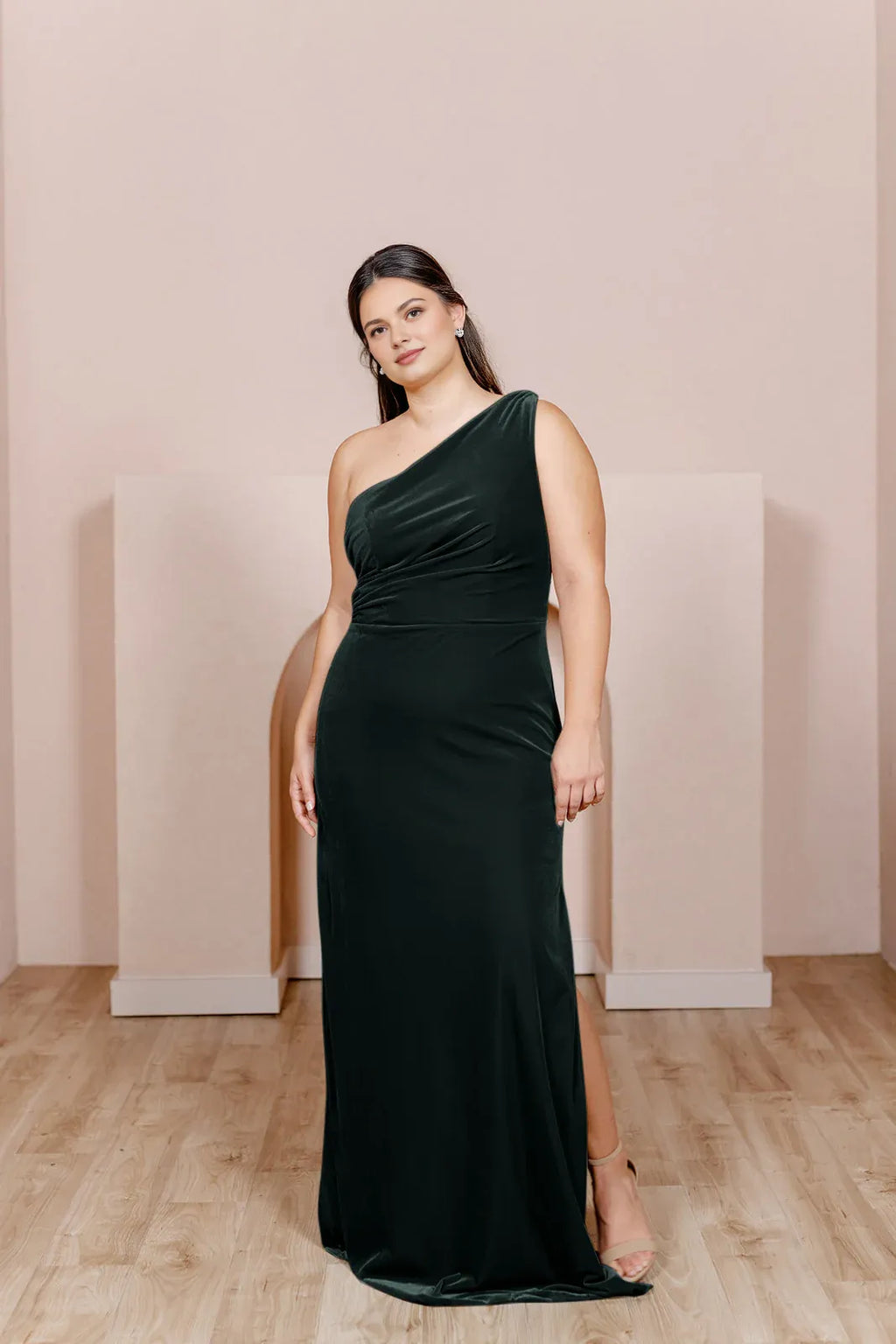 Fashion Fitted Asymmetrical Neck Sleeveless Floor-Length Plus Size Prom Dress