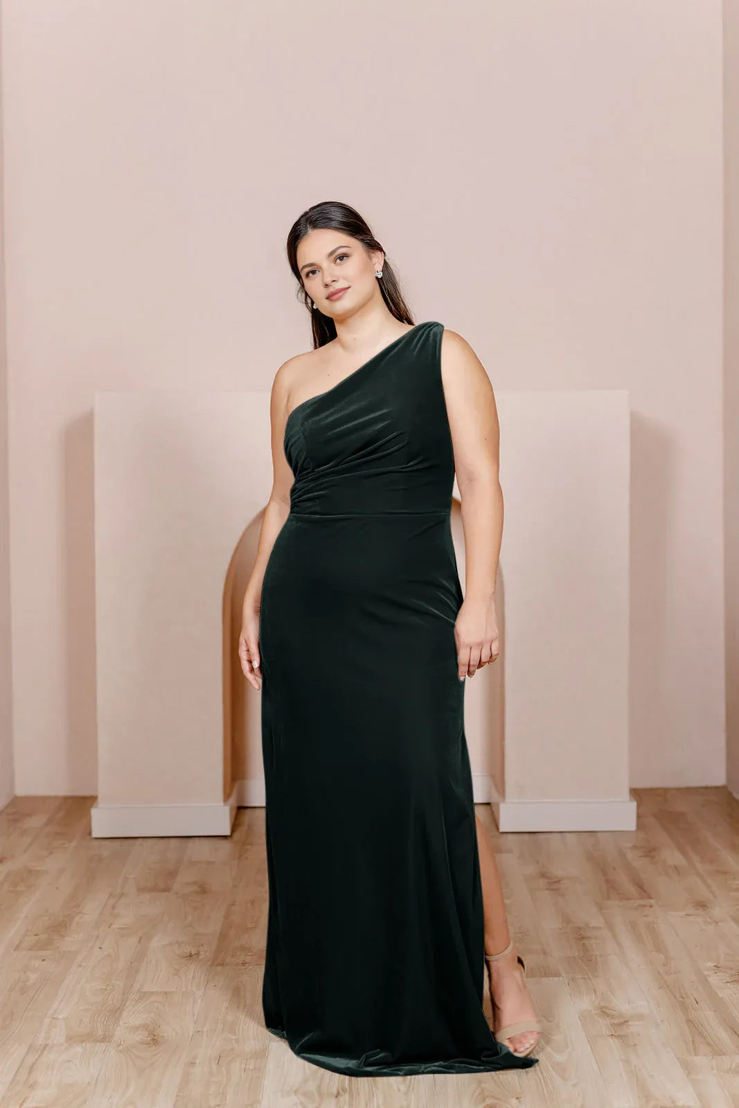 Fashion Fitted Asymmetrical Neck Sleeveless Floor-Length Plus Size Prom Dress
