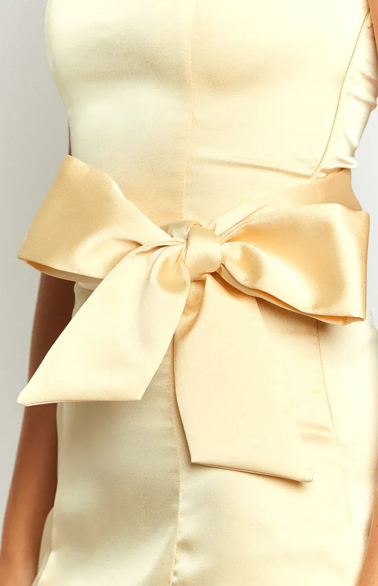 Fashion Sheath/Column Strapless Sleeveless Backless Above Knee Homecoming Dress