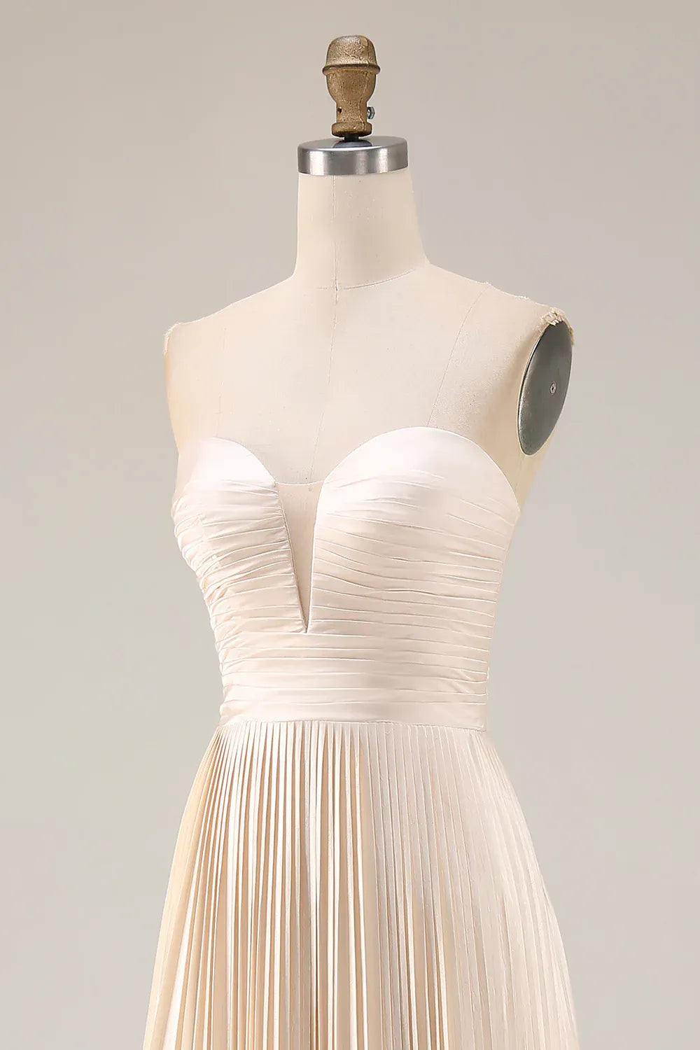 A Line Strapless Sleeveless Pleated Floor-Length Prom Dress