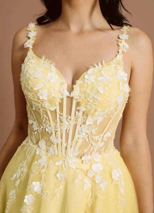 Robe de bal longue avec appliqués floraux, fines bretelles et dos lacé – Vente chaude