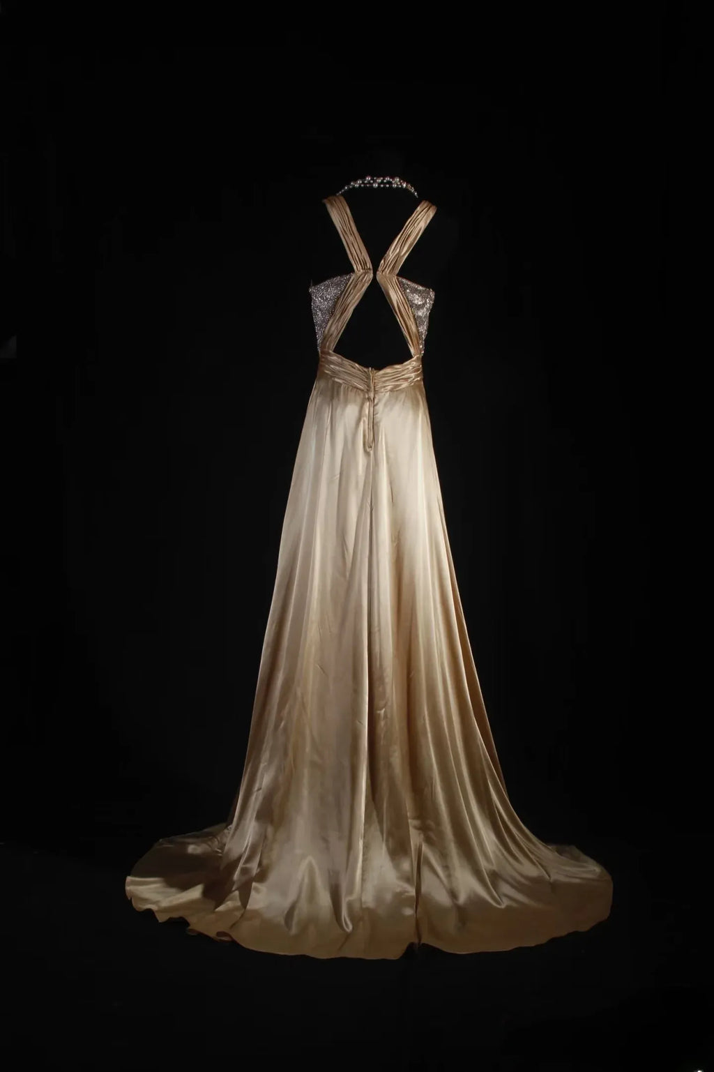 A-Line Halter V-Neck Beaded High-Low Floor-Length Evening Gown