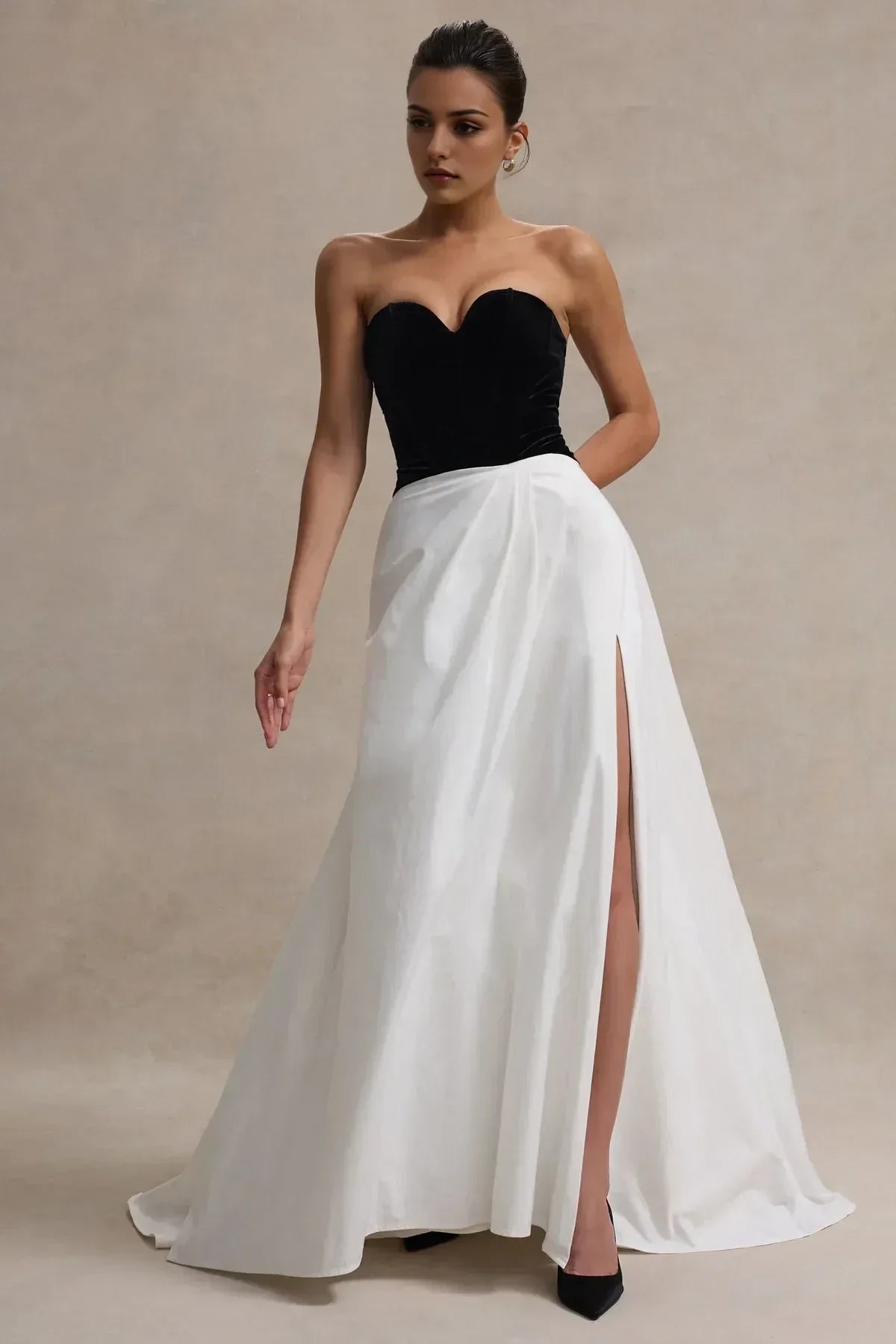 Glamorous Ball Gown Sweetheart Neck Sleeveless Bow Back Floor Length Evening Dress