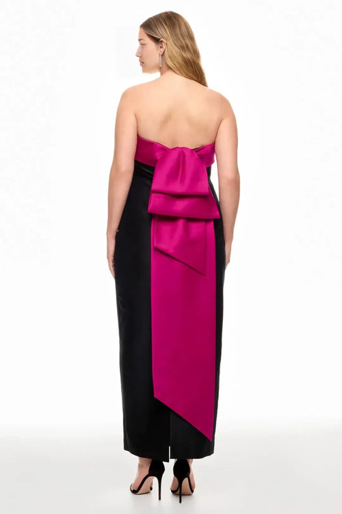 Robe de bal grande taille fourreau glamour sans bretelles sans manches avec nœud contrastant et longueur ras du sol