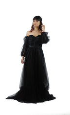 Glamorous Off Shoulder Corset Prom Dress With Boned Bodice Aline Tulle Puff Sleeves Black Train For Prom Goers