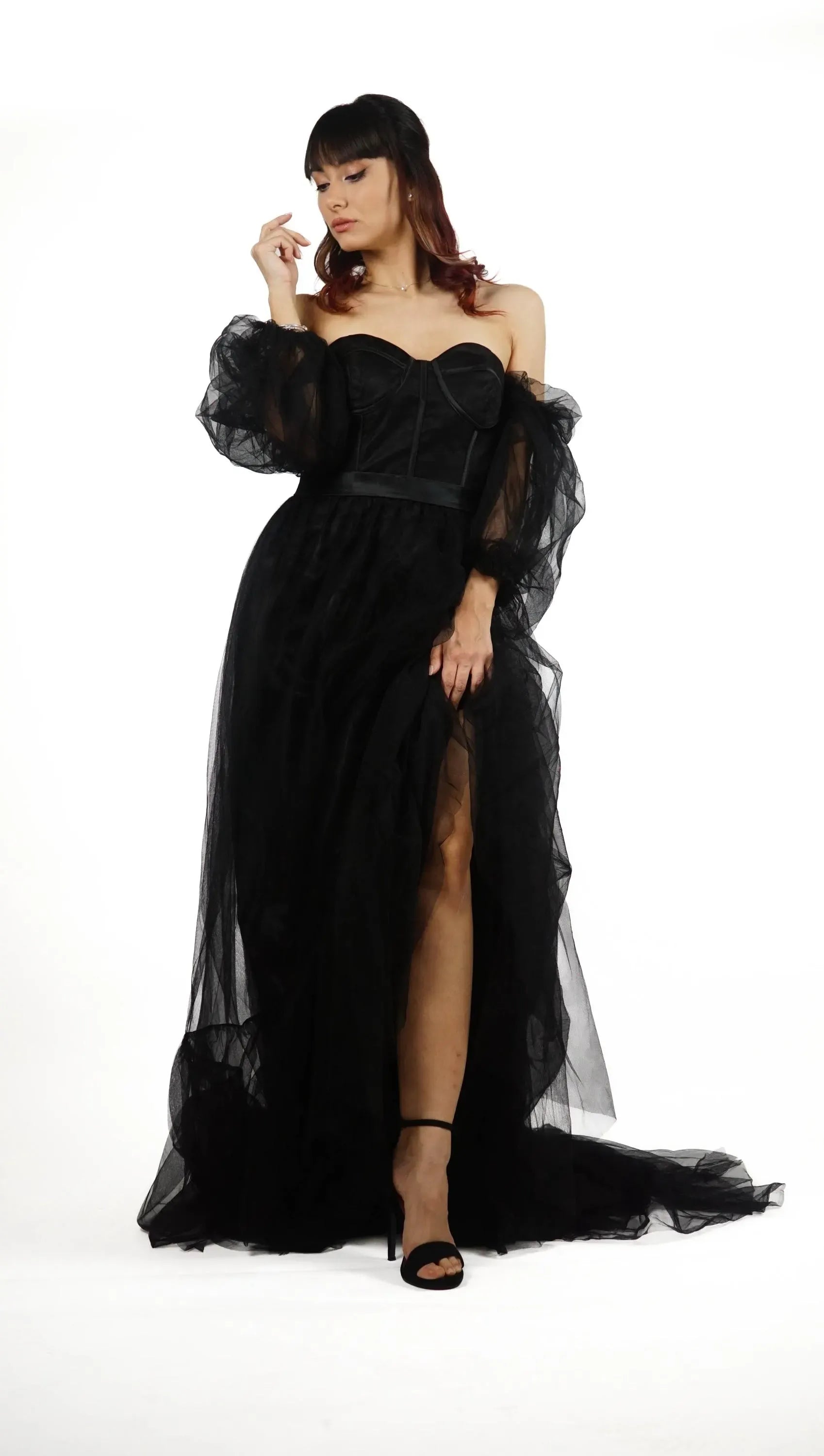 Glamorous Off Shoulder Corset Prom Dress With Boned Bodice Aline Tulle Puff Sleeves Black Train For Prom Goers