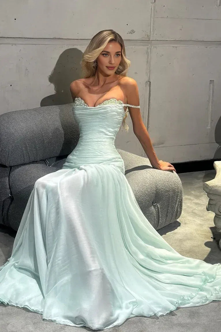A Line Off the Shoulder Sleeveless Pleated Floor-Length Prom Dress
