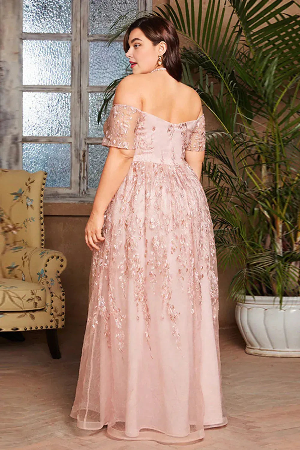 Graceful A-Line Off the Shoulder Short Sleeve Appliques Floor-Length Plus Size Mother of the Bride Dress