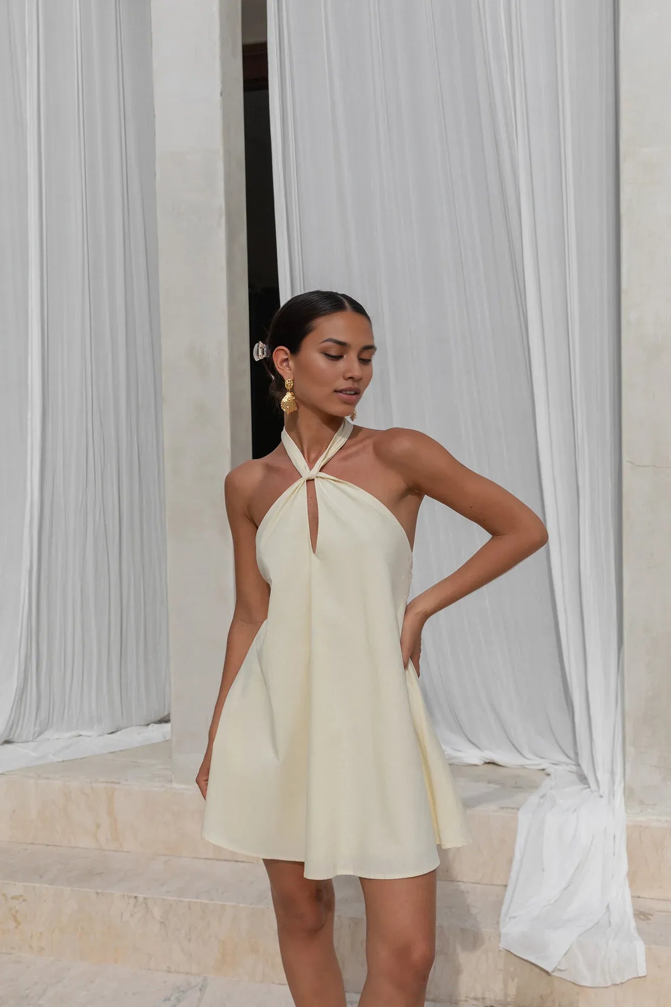 Yellow Halter Neck Knee Length Dress Sleeveless A-Line Simple Solid Color Homecoming Dress