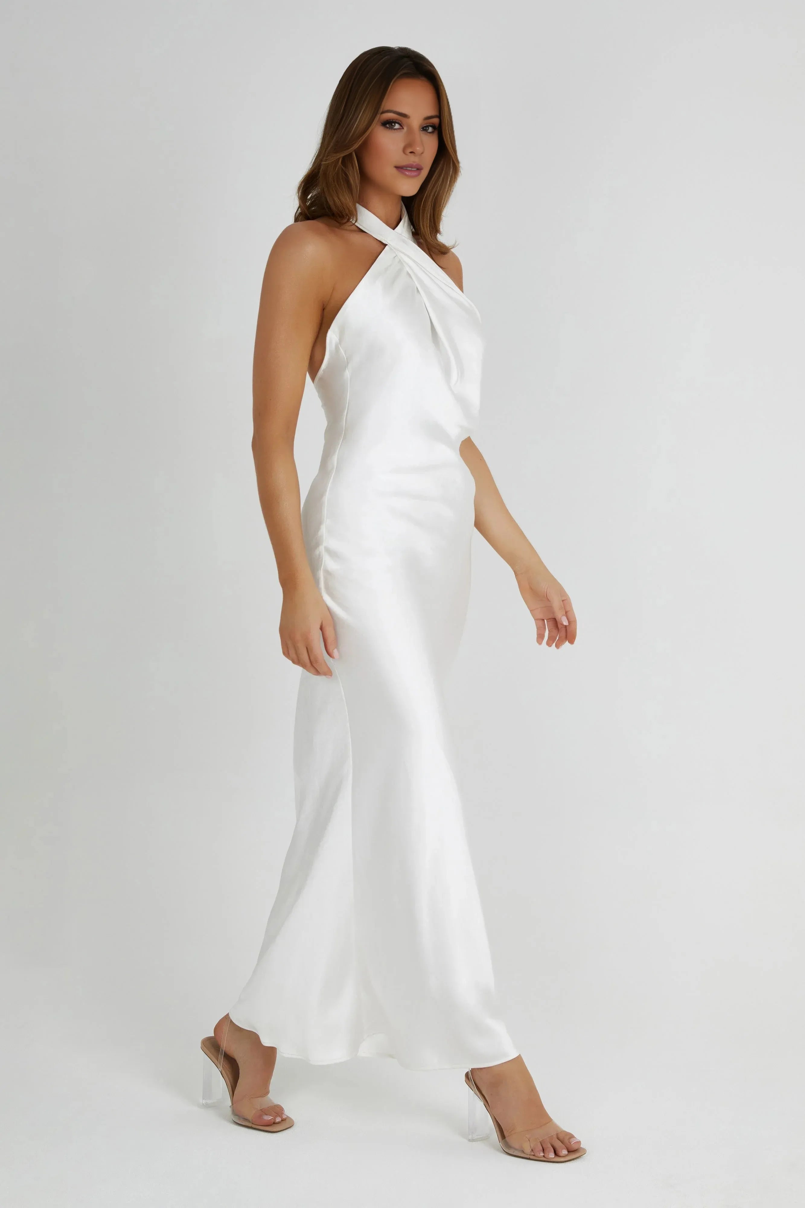 Halter Gown Elegant Prom Dresses For Ladies No Slit Backless Sleeveless Simple Discount Floor Length Prom Dresses