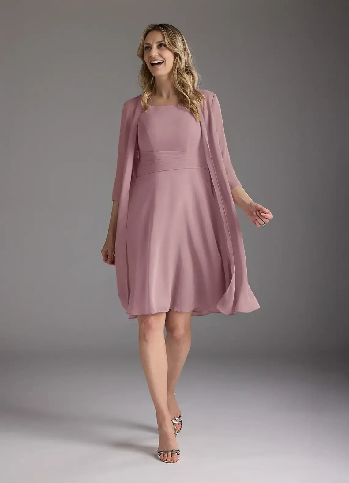 Dress Dusty Rose A-Line Scoop Pleated Dress Knee-Length Three-Quarter Sleeve Scoop Neck Back Zip Two-Piece Mother of the Bride Dress