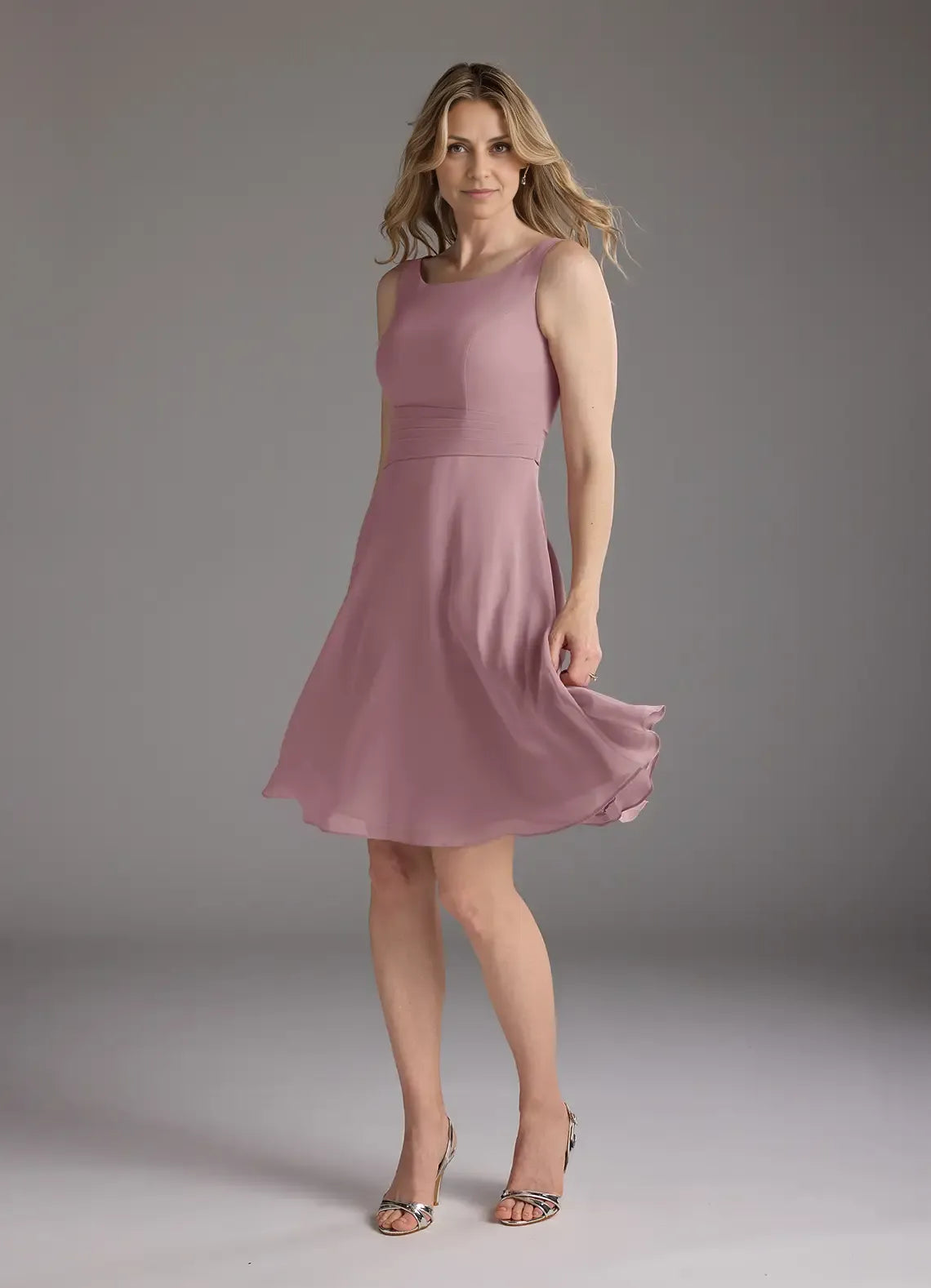 Dress Dusty Rose A-Line Scoop Pleated Dress Knee-Length Three-Quarter Sleeve Scoop Neck Back Zip Two-Piece Mother of the Bride Dress
